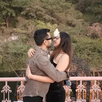 Romantic Outdoor Pre Wedding Couple Photography Session
